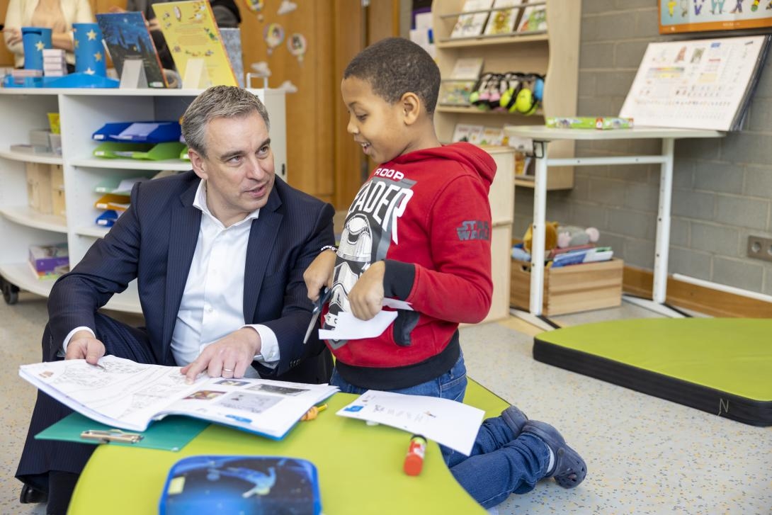 News Single Image - Den Minister op Visitt